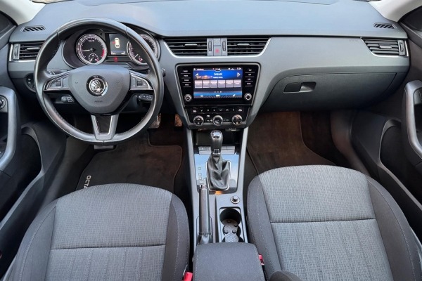 Škoda Octavia 2.0 TDI DSG7 BUSINESS LINE+ DYNAMIC