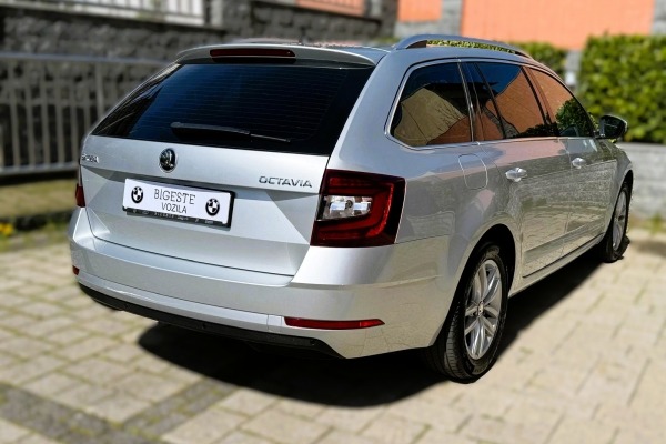 Škoda Octavia 2.0 TDI DSG7 BUSINESS LINE+ DYNAMIC