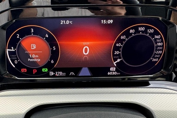 Volkswagen Golf 2.0 TDI,“MOVE”, 150 ks, DSG7,u sustavu PDV-a.