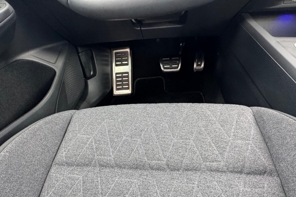 Volkswagen Golf 2.0 TDI,“MOVE”, 150 ks, DSG7,u sustavu PDV-a.
