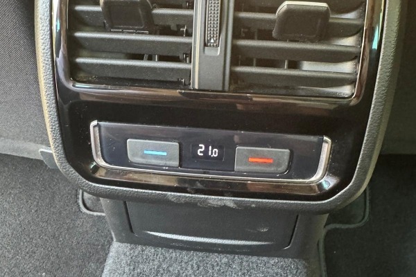 VW PASSAT 2,0 TDI,BMT,Bussines,Facelift,F1,(u sustavu PDV-a)