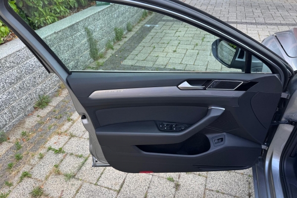 VW Passat Variant 2,0 TDI,DSG 7,SCR,Business, u PDV-u.