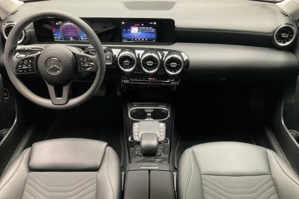 Mercedes-Benz A-klasa A 250 e automatik, Business