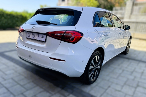 Mercedes-Benz A-klasa A 250 e automatik, Business