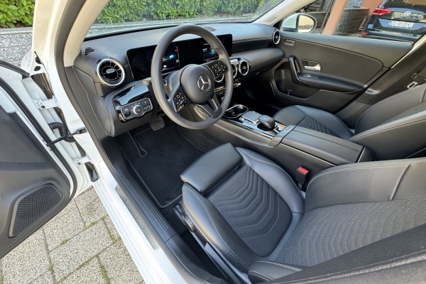 Mercedes-Benz A-klasa A 250 e automatik, Business