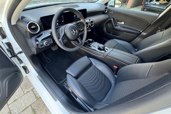 Mercedes-Benz A-klasa A 250 e automatik, Business