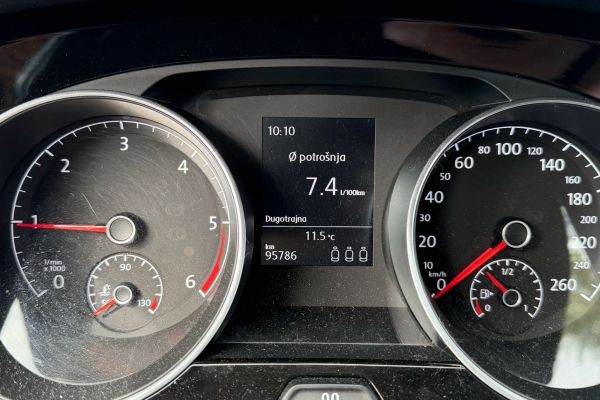 VW Touran 2.0 TDI,150 ks,Basic,R.Mjenjač,u PDV-u.