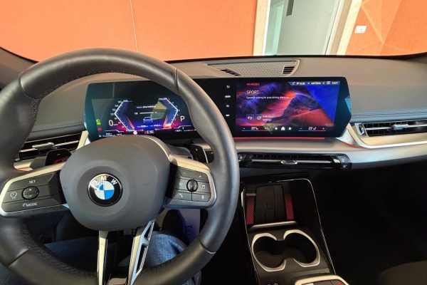 BMW X1,1.5 sDrive ,18i ,M-Sport.u sustavu PDV-a.
