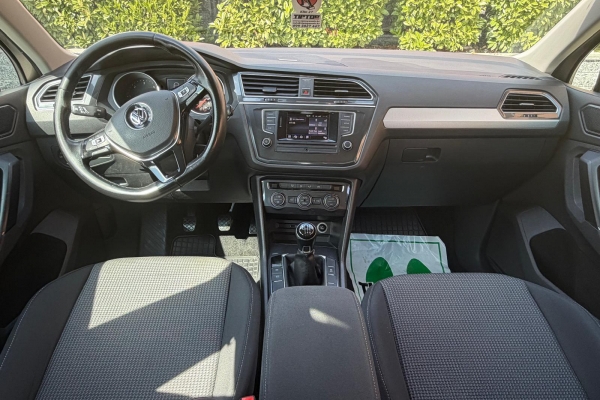 VW Tiguan 2,0 TDI,R-Mjenjač,HR vozilo,Prvi vlasnik.
