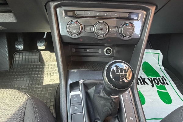 VW Tiguan 2,0 TDI,R-Mjenjač,HR vozilo,Prvi vlasnik.