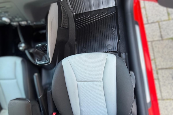 Audi A1 1,6 TDI,Ambition,bez prijenosa.