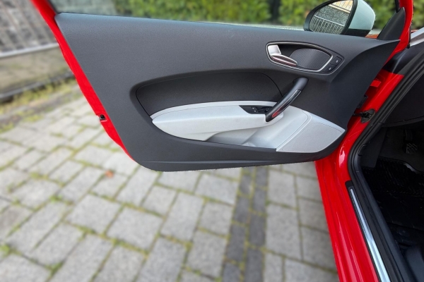 Audi A1 1,6 TDI,Ambition,bez prijenosa.