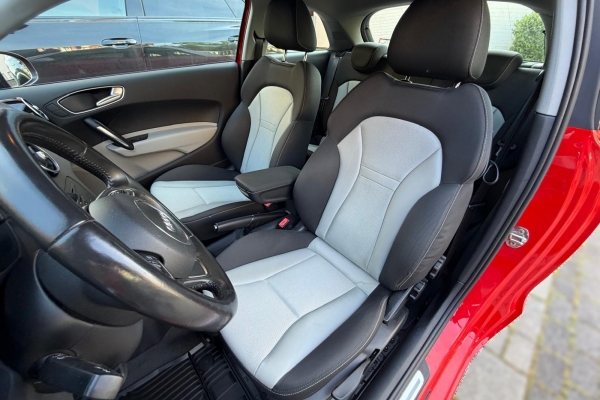 Audi A1 1,6 TDI,Ambition,bez prijenosa.