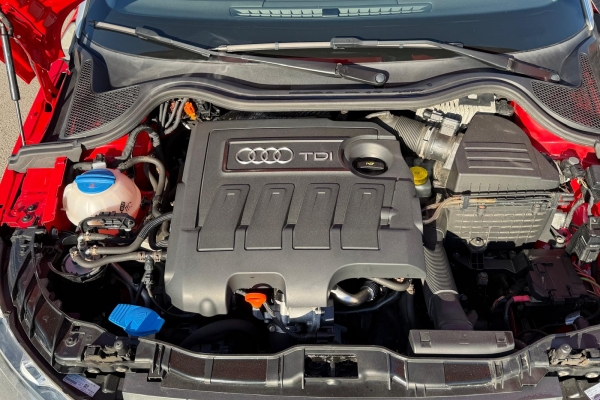 Audi A1 1,6 TDI,Ambition,bez prijenosa.