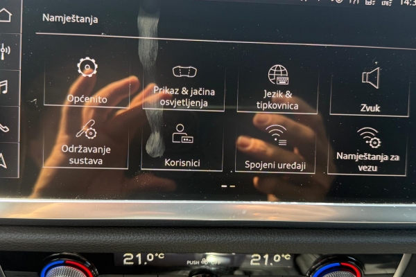 AUDI Q3 Sportback 45 TFSI-e S-tronic,Sonos,3x S line,u PDV-u.
