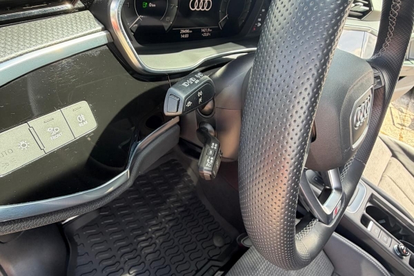 AUDI Q3 Sportback 45 TFSI-e S-tronic,Sonos,3x S line,u PDV-u.