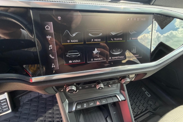 AUDI Q3 Sportback 45 TFSI-e S-tronic,Sonos,3x S line,u PDV-u.