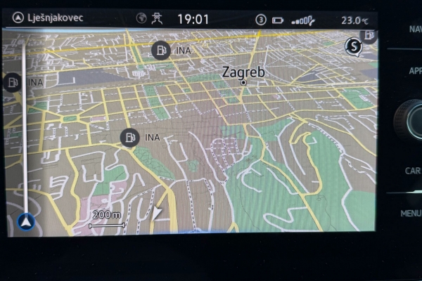 VW Tiguan 2,0 TDI DSG “Life”,150 ks, u PDV-u.