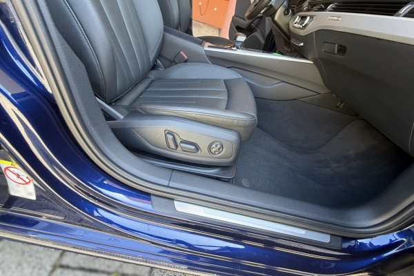 AUDI A4 Avant 40 TDI quattro S-tronic “Advanced”.