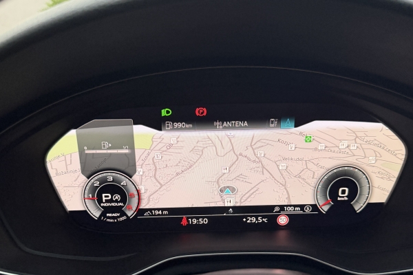 AUDI A4 Avant 40 TDI quattro S-tronic “Advanced”.