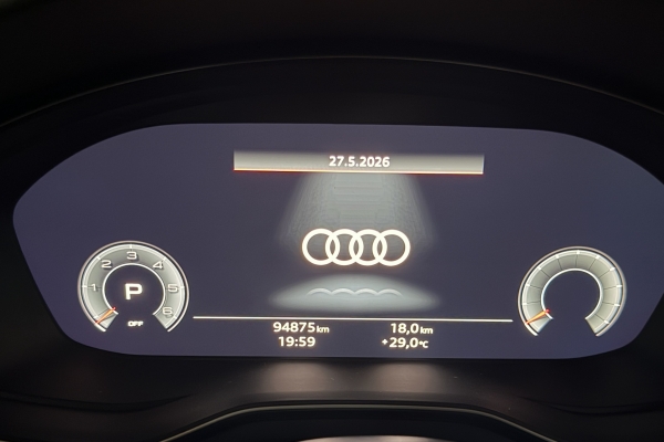 AUDI A4 Avant 40 TDI quattro S-tronic “Advanced”.