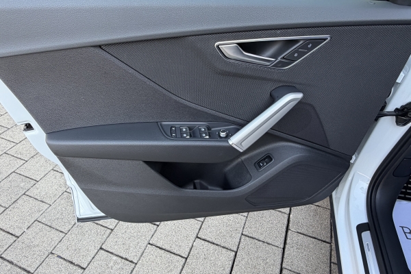 AUDI Q2 35 TFSI,S-Line,Novo,u PDV-u.