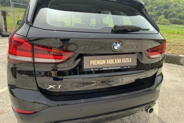 BMW X1 xDrive18d automatik, Advantage