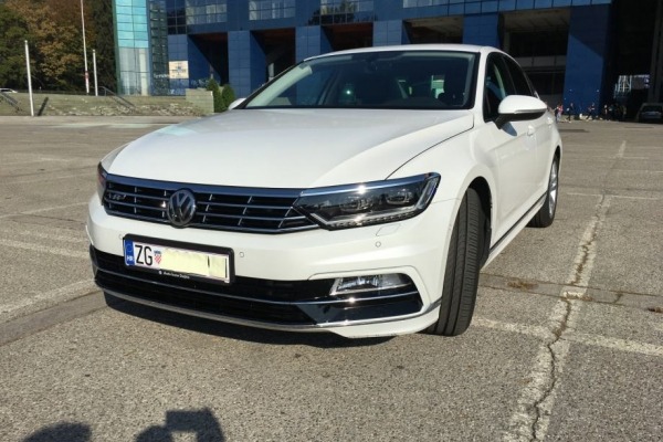 VW Passat 2,0 TDI BMT DSG R-Line, Highline 190 KS