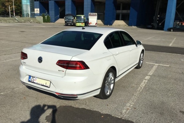 VW Passat 2,0 TDI BMT DSG R-Line, Highline 190 KS