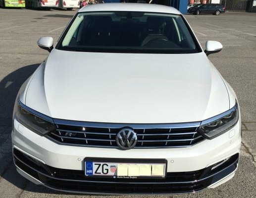 VW Passat 2,0 TDI BMT DSG R-Line, Highline 190 KS
