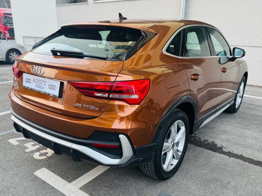 Bigeste d.o.o.Audi-q3-sportback-45-tfsi-e-2x-line-tronic-plug-in-hybrid-panorama-slika-236777453