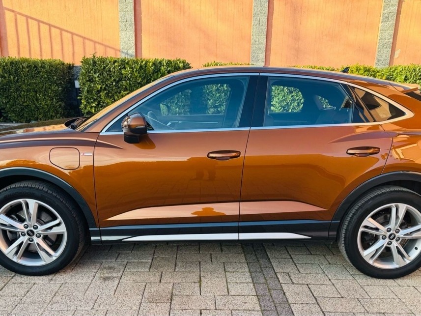 Bigeste d.o.o.Audi-q3-sportback-45-tfsi-e-2x-line-tronic-plug-in-hybrid-panorama-slika-237120182
