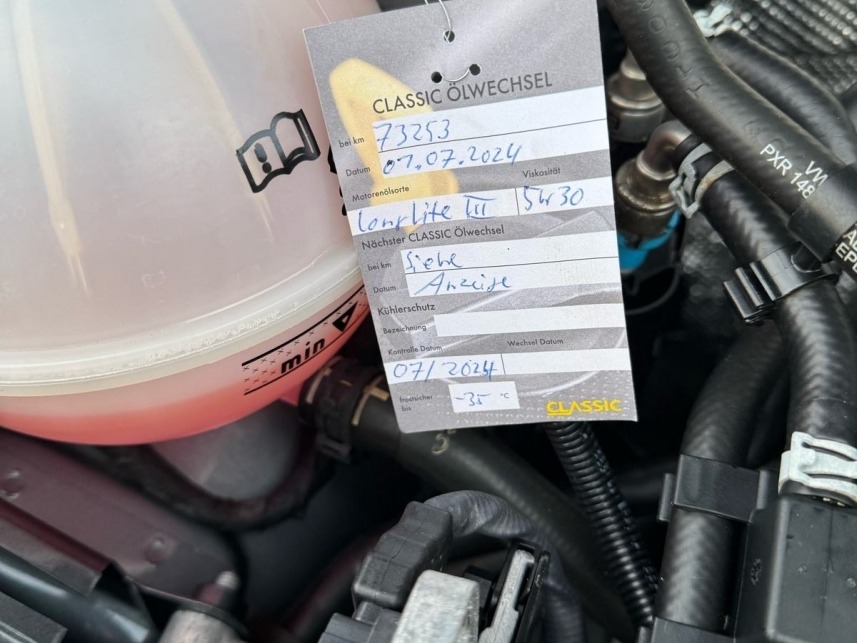Bigeste d.o.o.Audi-q3-2.0-tdi-design-servisna-knjiga-slika-237465853