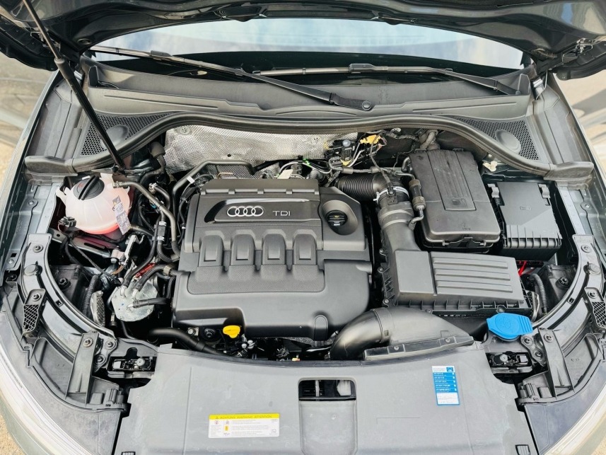 Bigeste d.o.o.Audi-q3-2.0-tdi-design-servisna-knjiga-slika-237465855