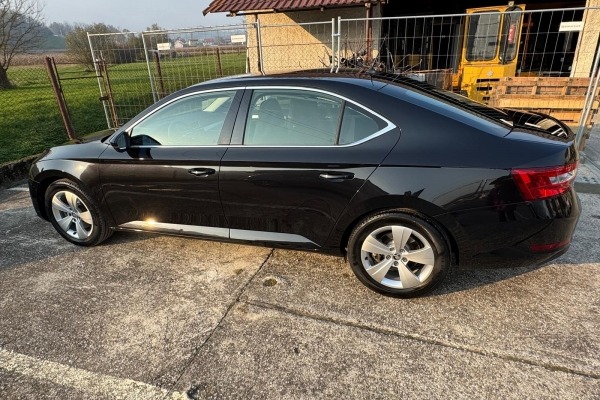 ŠKODA SUPERB 20 TDI,6 brzina, 150 ks.
