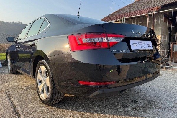 ŠKODA SUPERB 20 TDI,6 brzina, 150 ks.