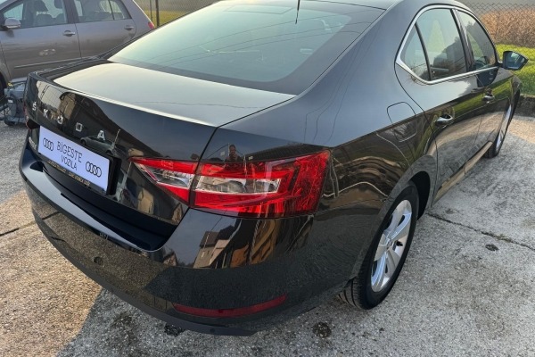 ŠKODA SUPERB 20 TDI,6 brzina, 150 ks.