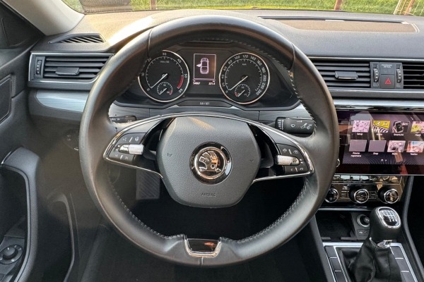 ŠKODA SUPERB 20 TDI,6 brzina, 150 ks.