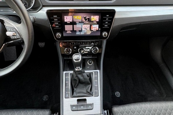 ŠKODA SUPERB 20 TDI,6 brzina, 150 ks.