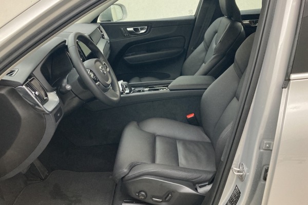VOLVO XC60 FWD B4 Diesel