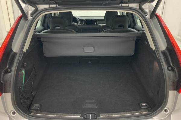 VOLVO XC60 FWD B4 Diesel