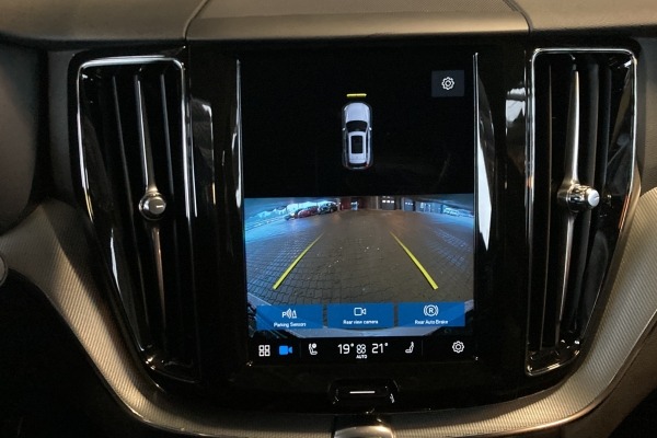 VOLVO XC60 FWD B4 Diesel