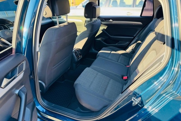 VW PASSAT Variant,2.0TDI,110kW,DSG7,Bussines,F1,Virtual cockpit.