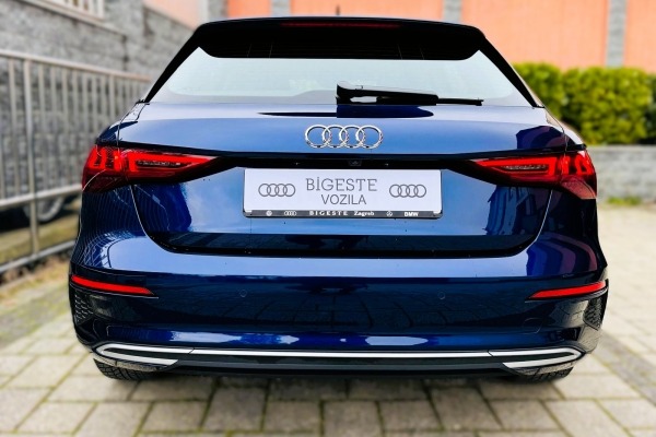 AUDI A3 Sportback 3.0 TDI,Ručni mjenjač 6 brzina.