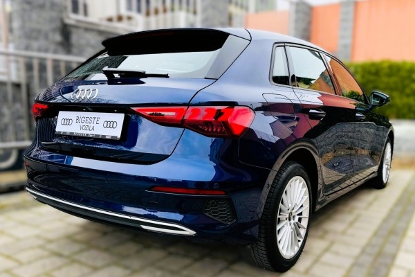 AUDI A3 Sportback 3.0 TDI,Ručni mjenjač 6 brzina.