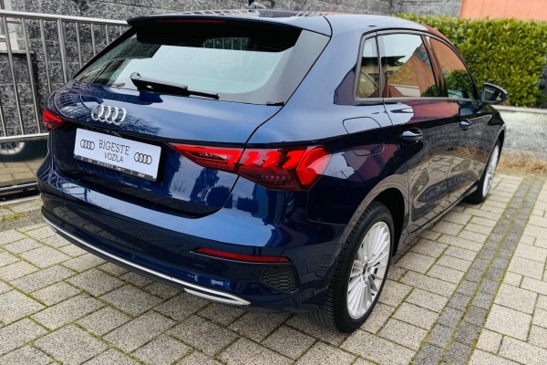 AUDI A3 Sportback 3.0 TDI,Ručni mjenjač 6 brzina.