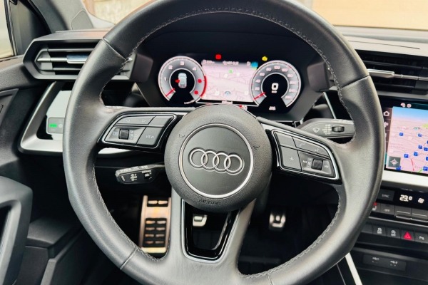 AUDI A3 Sportback 3.0 TDI,Ručni mjenjač 6 brzina.